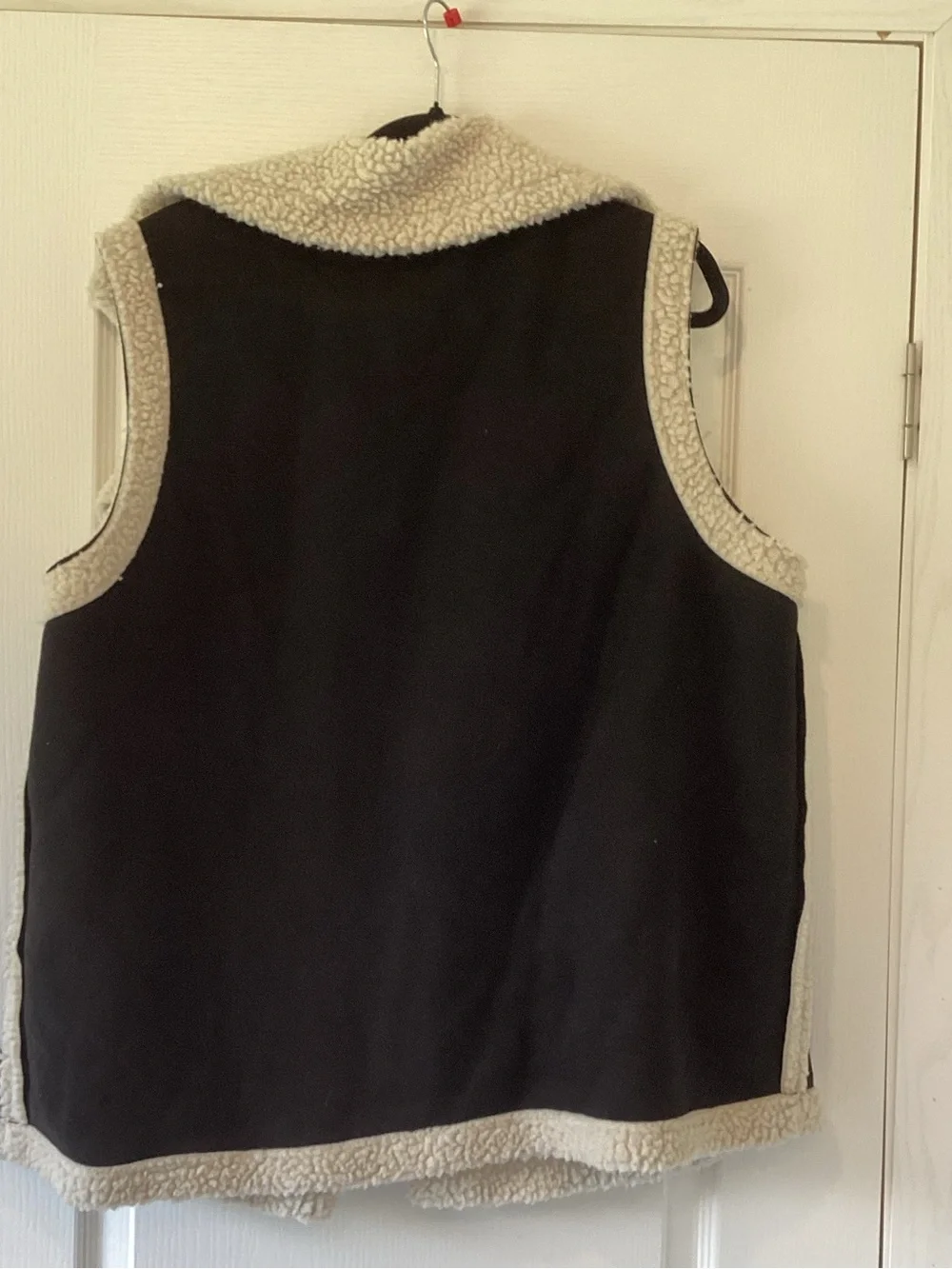 SHEIN Black & Cream Faux Sherpa Reversible Vest 3XL Euc
